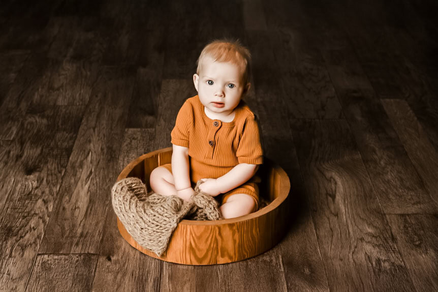 6-9 Month Baby Photography